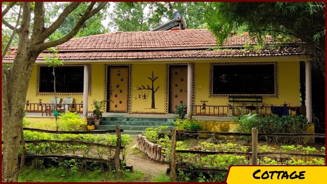 Kanha Resort Buitenkant foto