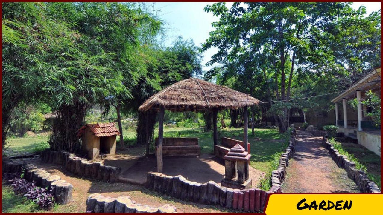 Kanha Resort Buitenkant foto