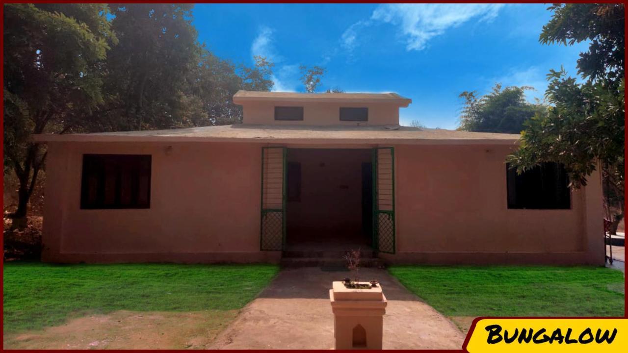 Kanha Resort Buitenkant foto